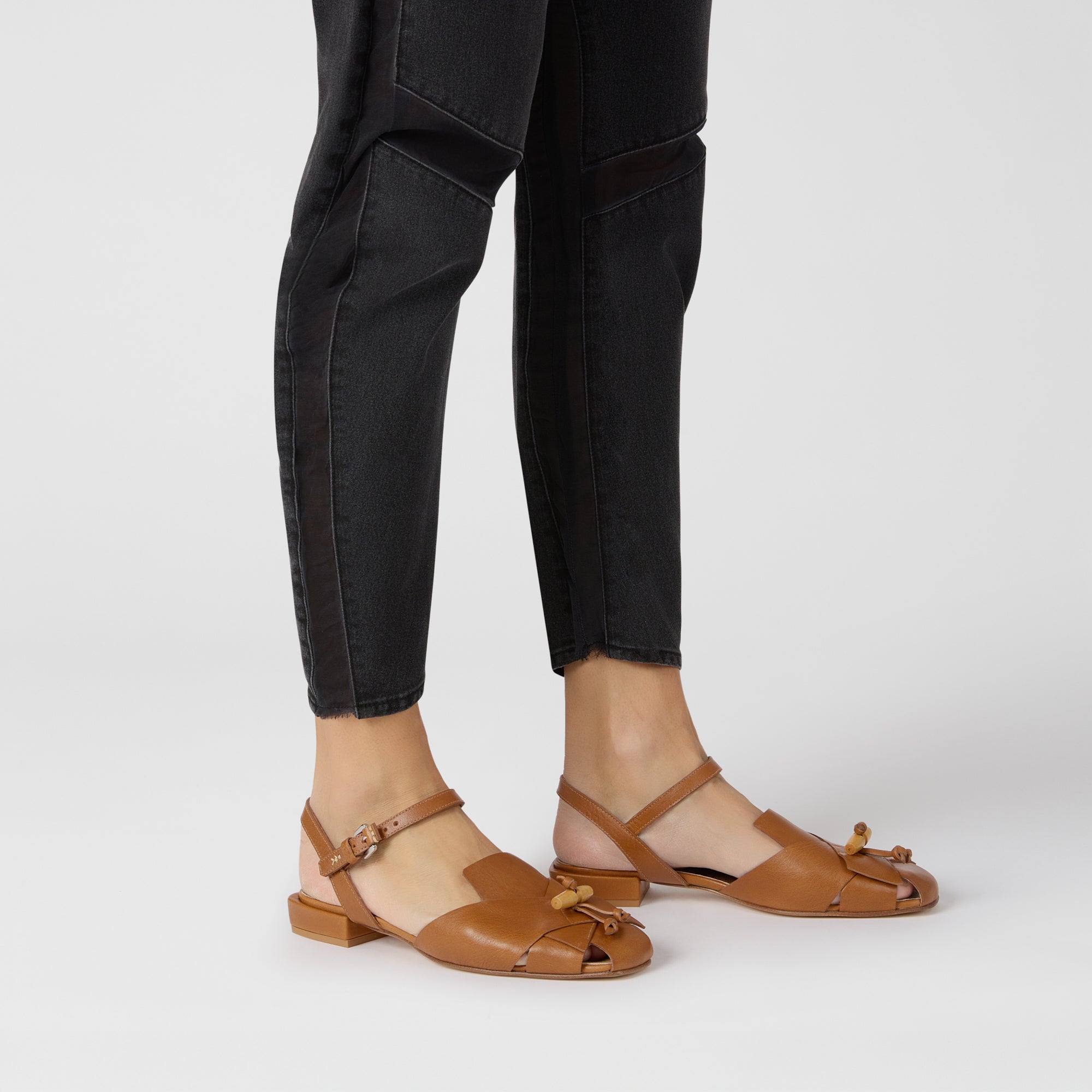 Slingback Toggle Patch Lux