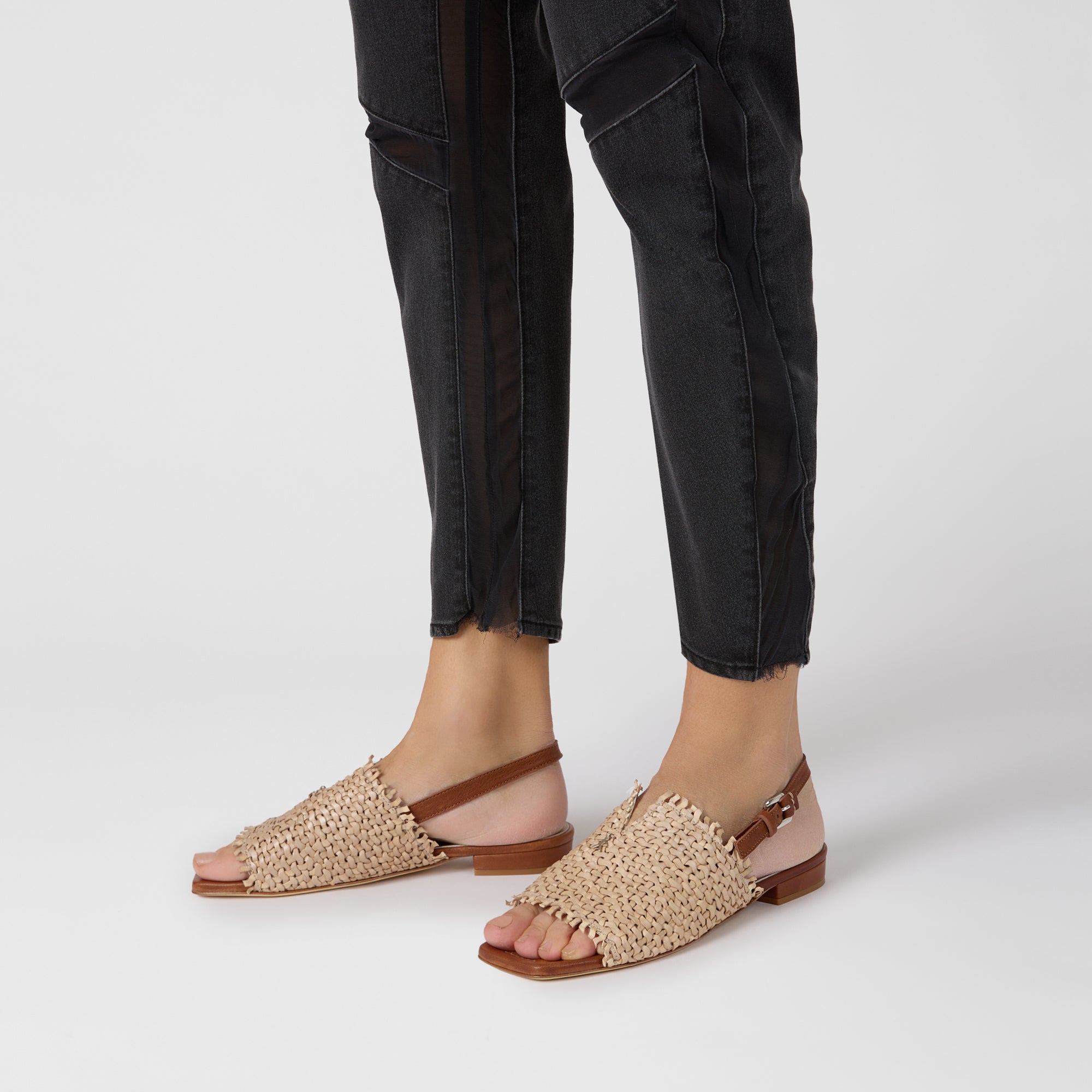 Woven Sandal Intreccio Madreperla