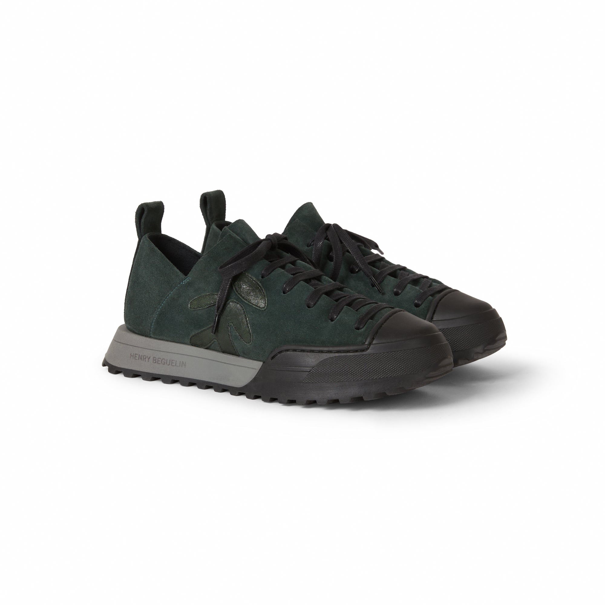 Sneaker in Camoscio