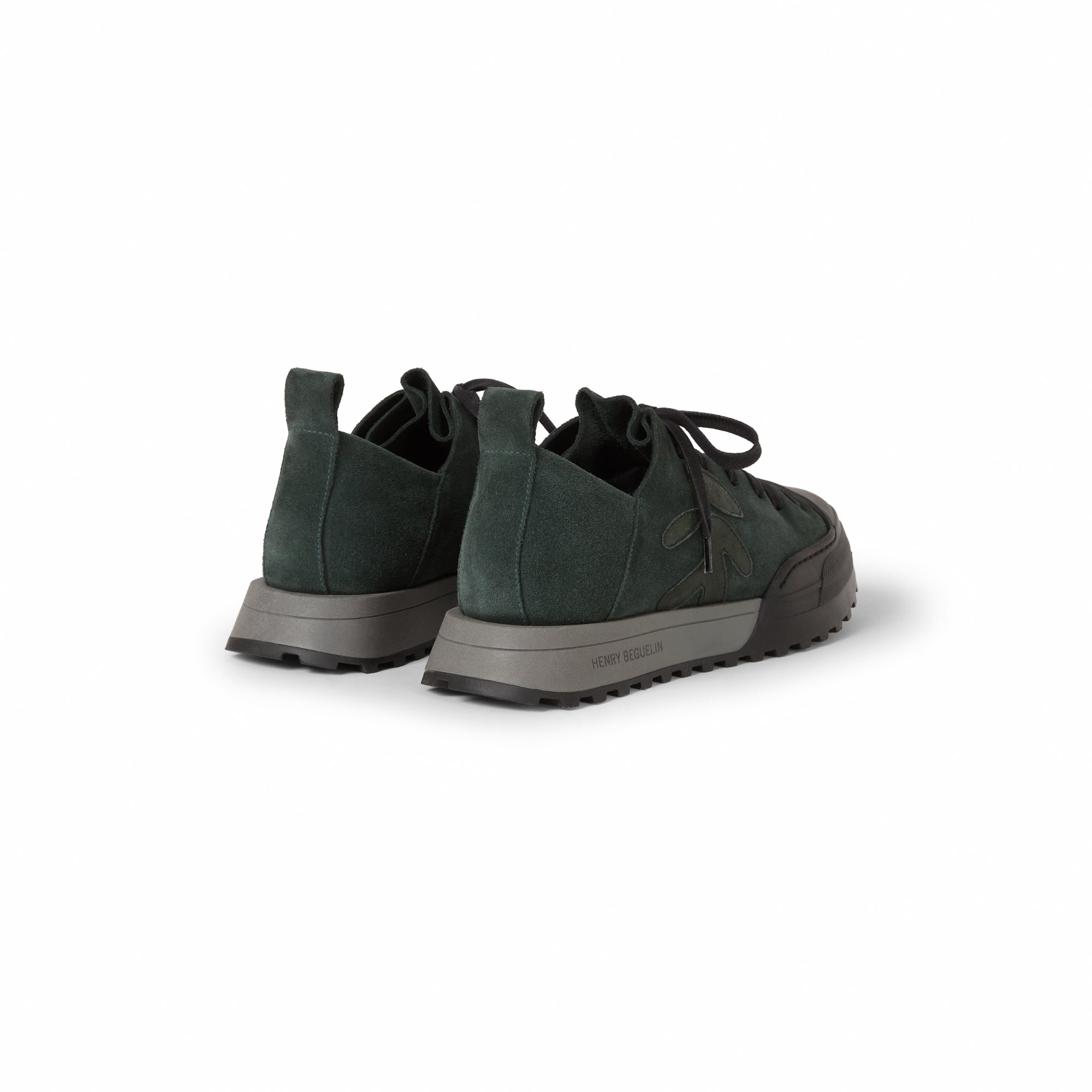 Sneaker in Camoscio
