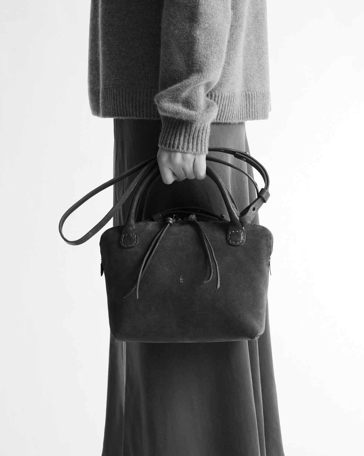 Imbuto Medium Leather Top-Handle
