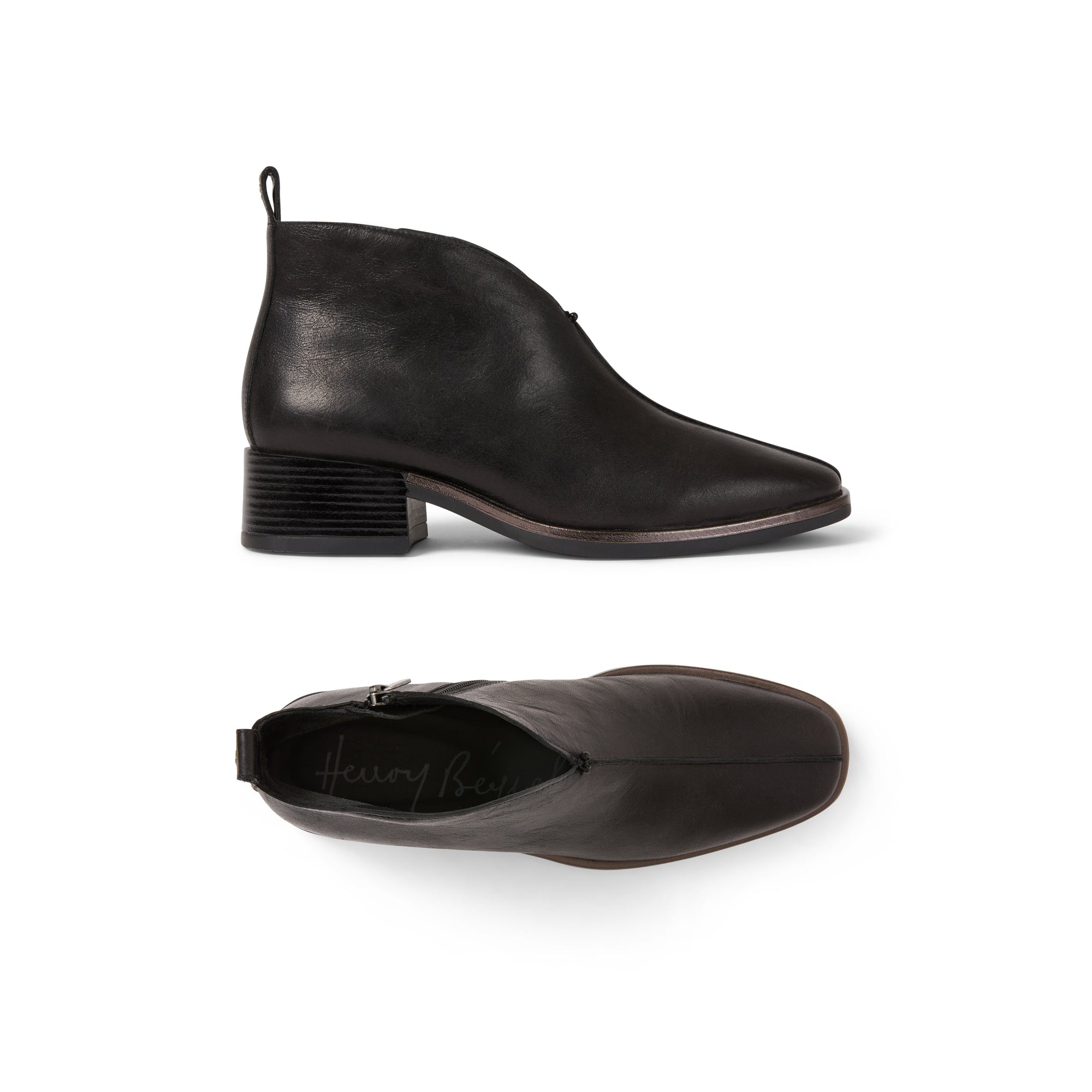 York V-Cut Ankle Boot