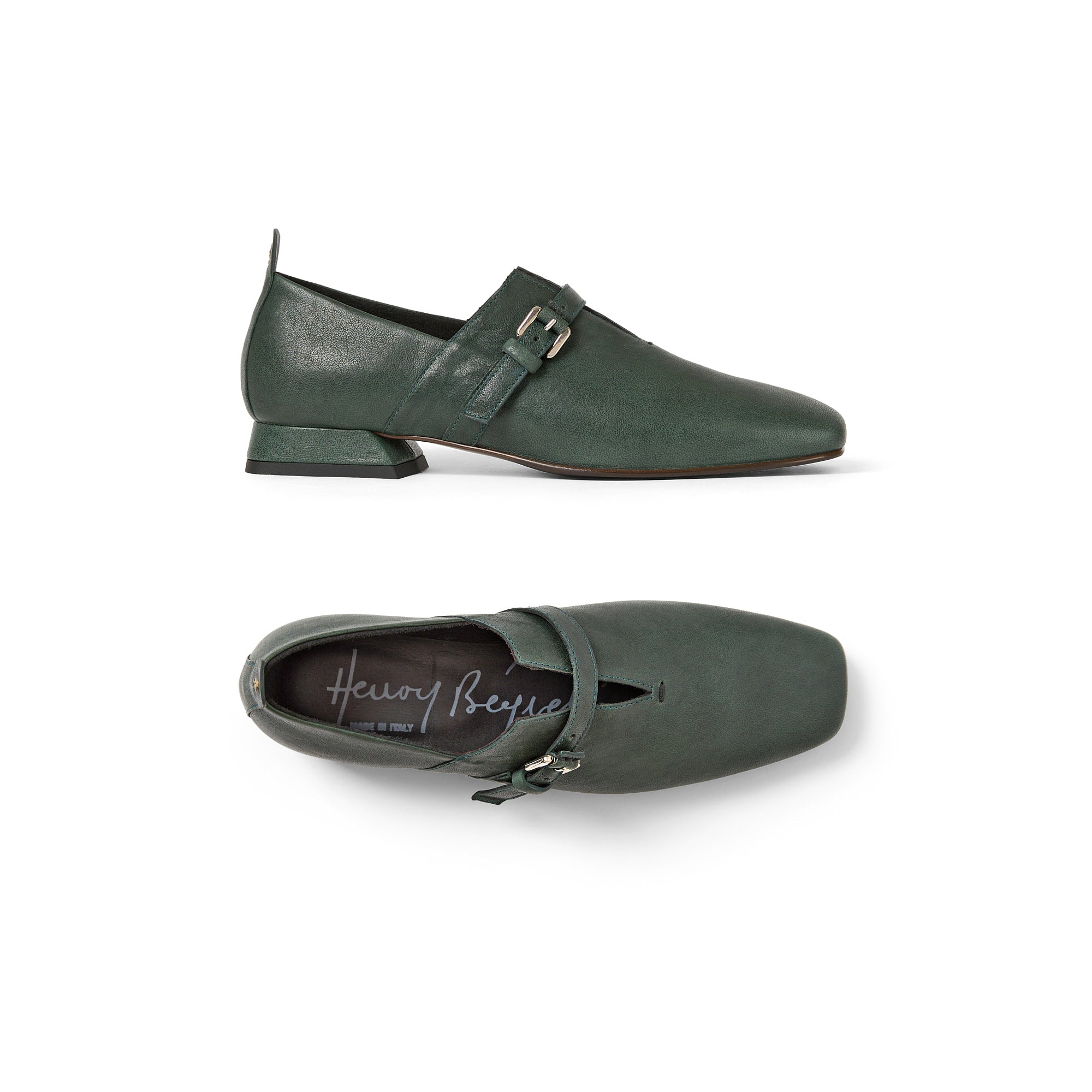 Scarpa con fibbia in ferro vecchio