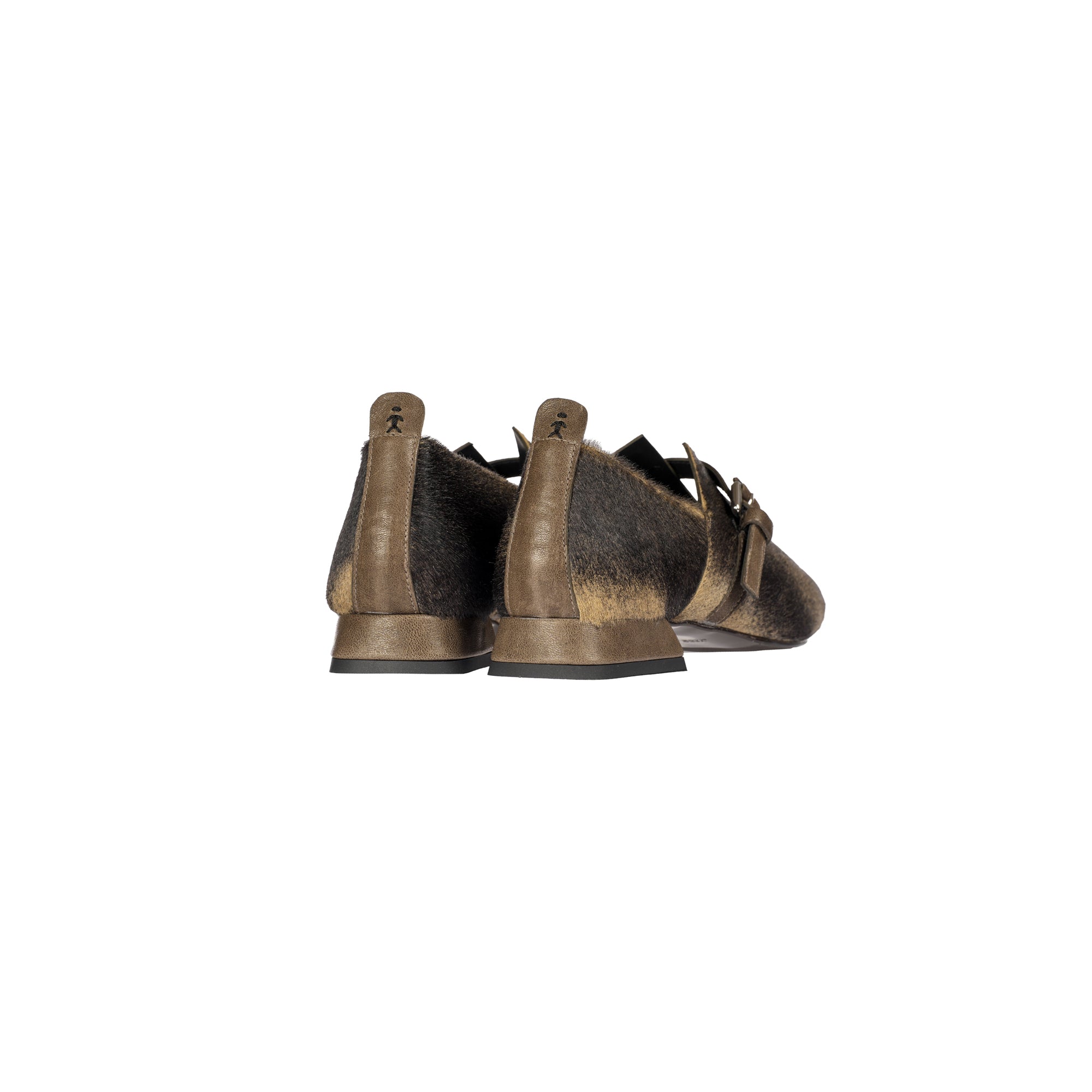 Buckle Strap Flat in Pony Sfumato