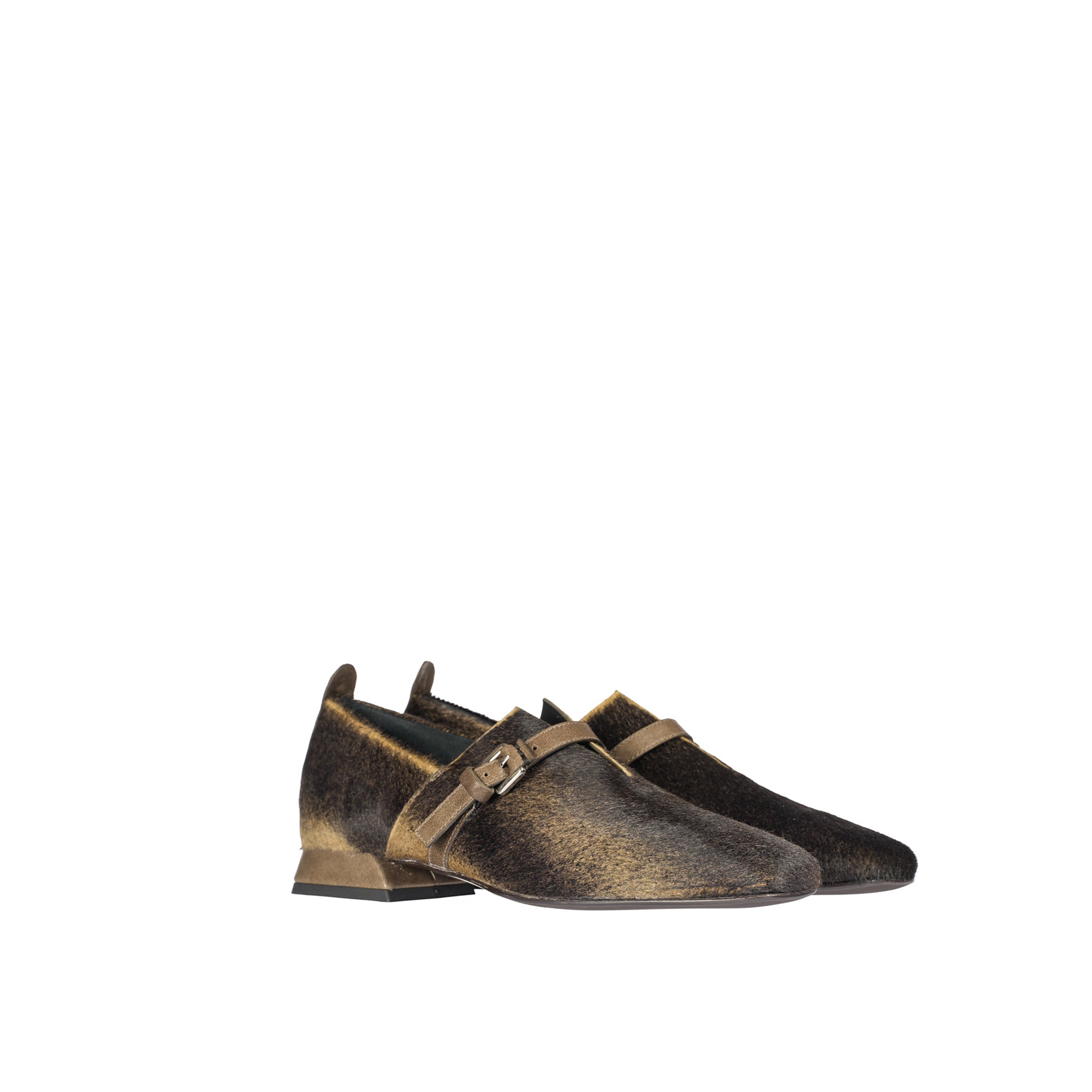 Buckle Strap Flat in Pony Sfumato
